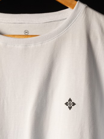 Camiseta "Essential" - Branca